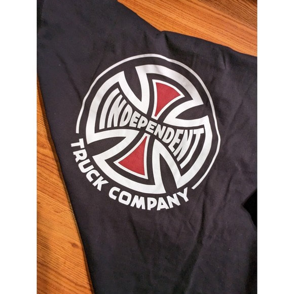 Dickies x Independent Pocket T-Shirt - Picture 2 of 3